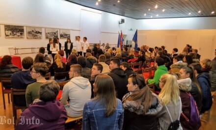 Učenici i profesori proslavili 110 godina gimnazijskog obrazovanja u Bolu