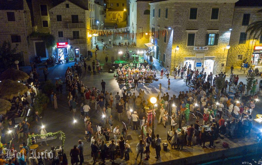 Turistička zajednica Bol objavila Javni poziv za dodjelu bespovratnih sredstava za manifestacije i festivale