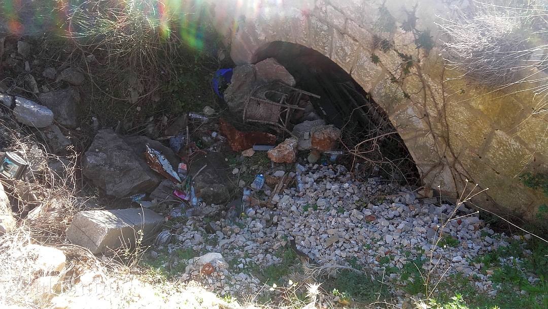 Hrvatske ceste trebale su očistiti kanal za oborinske vode u Šilovcu