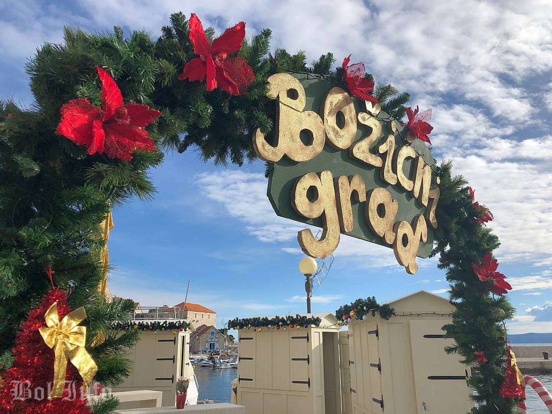 U tijeku su velike pripreme za omiljeni Božićni grad 2019. u Bolu –  prenosimo zamolbu Inicijative