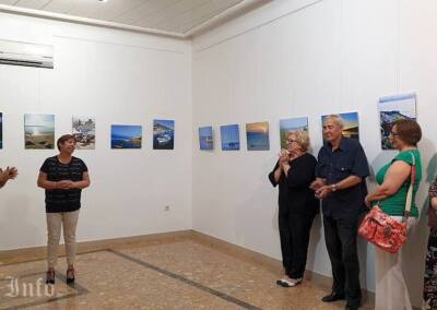 Otvaranje prve izložbe fotografija naše Bolke Sanje Karninčić