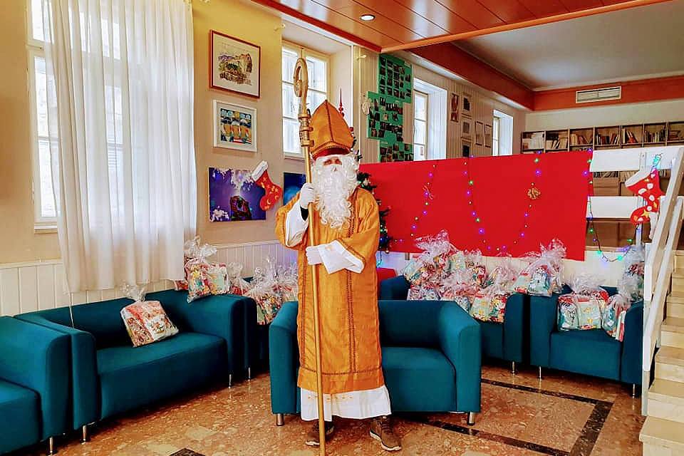 Sveti Nikola – tradicionalno darivanje djece u Bolu – obavijest roditeljima